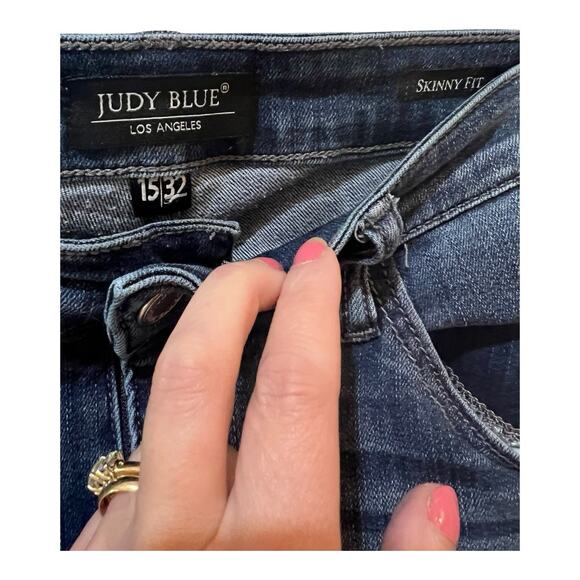 Judy Blue Skinny Jeans Women’s Size 15 / 32 High Rise Distressed Stretch Denim - Picture 4 of 9